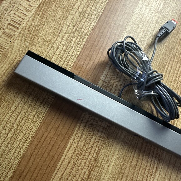 Nintendo Wii OEM Sensor Bar Wired Official RVL-014 For Wii And Wii U Very Good - Picture 7 of 8
